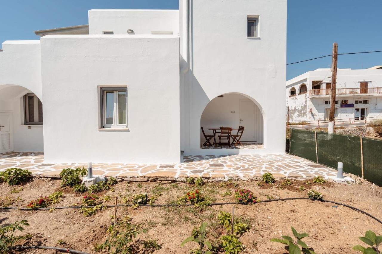 Celestial Seaview Apartments- Apollon Naxos City Екстер'єр фото