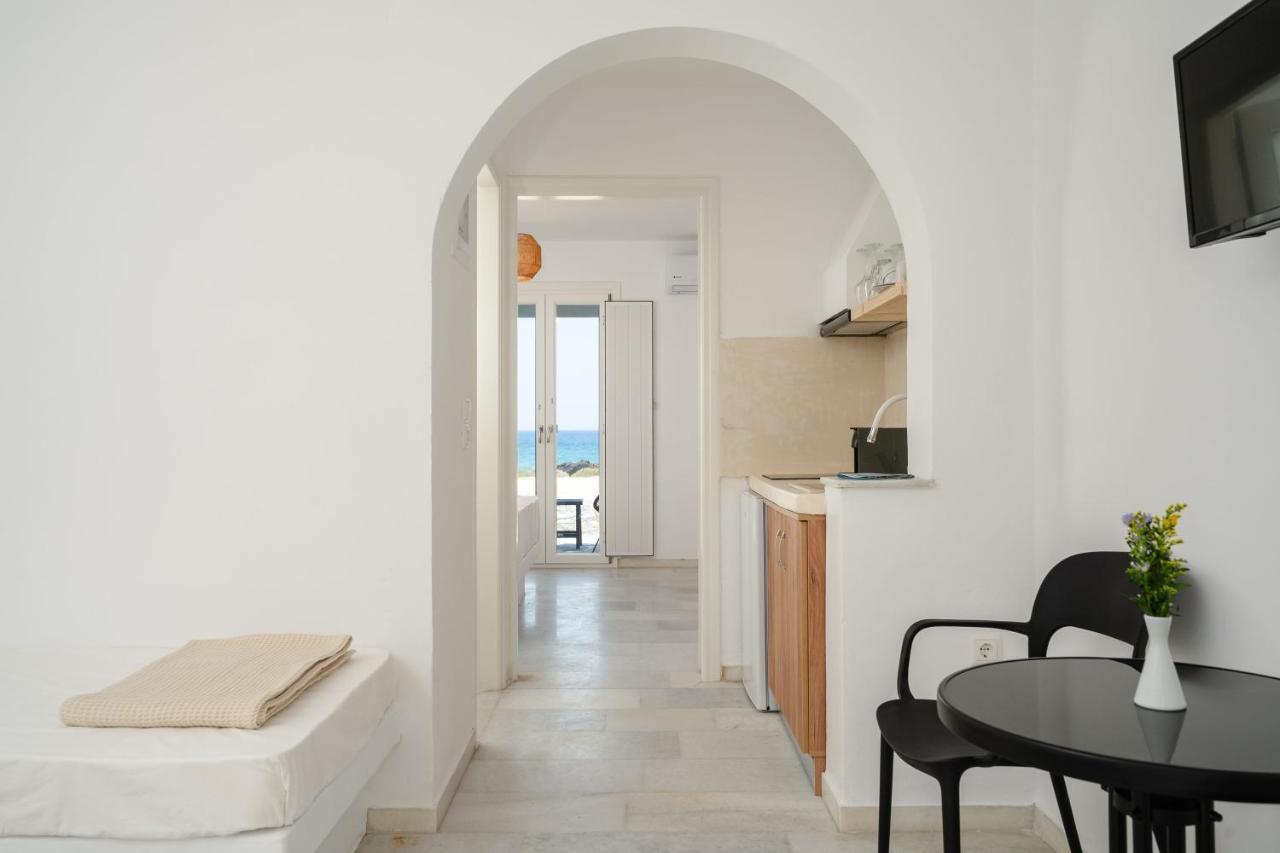 Celestial Seaview Apartments- Apollon Naxos City Екстер'єр фото