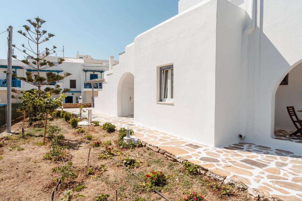 Celestial Seaview Apartments- Apollon Naxos City Екстер'єр фото